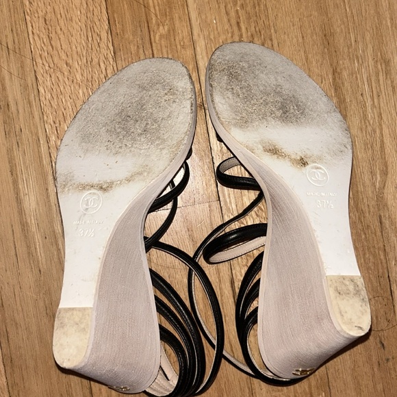 AUTHENTIC VINTAGE CHANEL Y2K WEDGE - Picture 5 of 5